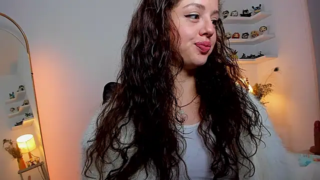 Snapshot of Cassandra_Caiin chatting on December 1, 2025, 8:15 am Cassandra Caiin online show from December 1, 2025, 8:15 am