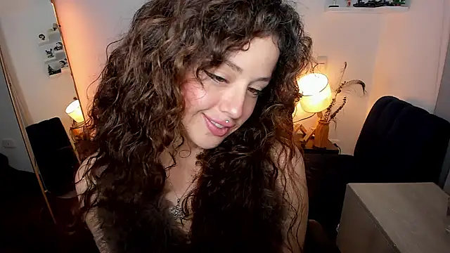 Snapshot of Cassandra_Caiin chatting on May 12, 2026, 1:24 am Cassandra Caiin online show from May 12, 2026, 1:24 am
