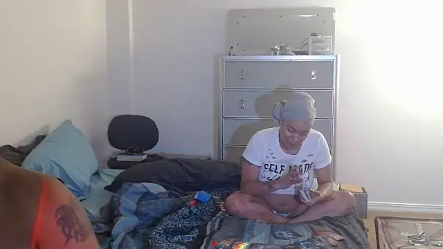 Snapshot of realninafame chatting on March 7, 2025, 3:29 am realninafame online show from March 7, 2025, 3:29 am