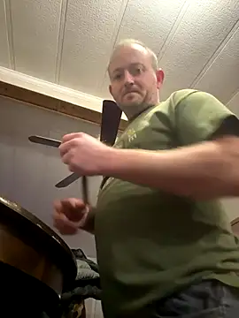 smokeymt420 online show from December 1, 2025, 1:01 pm