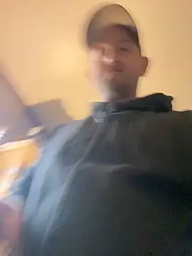 Snapshot of smokeymt420 chatting on January 18, 2025, 6:32 pm smokeymt420 online show from January 18, 2025, 6:32 pm