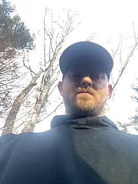 Snapshot of smokeymt420 chatting on February 21, 2025, 10:37 pm smokeymt420 online show from February 21, 2025, 10:37 pm