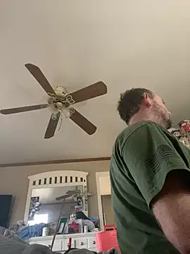 Snapshot of smokeymt420 chatting on January 24, 2025, 6:46 pm smokeymt420 online show from January 24, 2025, 6:46 pm