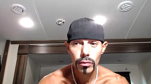 ThickD2C online show from November 3, 2025, 5:27 pm