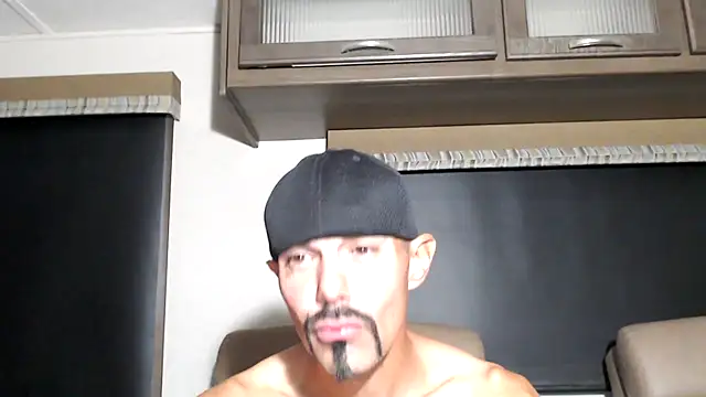 Snapshot of ThickD2C chatting on February 21, 2026, 7:27 pm ThickD2C online show from February 21, 2026, 7:27 pm