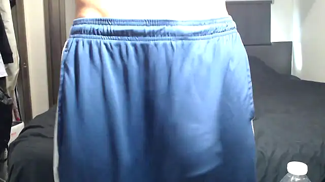 Snapshot of ThickD2C chatting on October 18, 2025, 5:59 pm ThickD2C online show from October 18, 2025, 5:59 pm