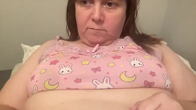 Snapshot of ParisNova chatting on February 18, 2026, 7:21 pm ParisNova online show from February 18, 2026, 7:21 pm