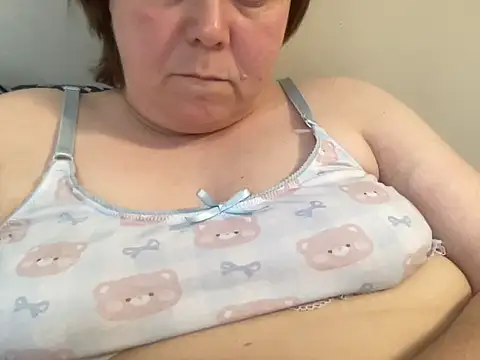 ParisNova online show from February 9, 2025, 4:07 pm