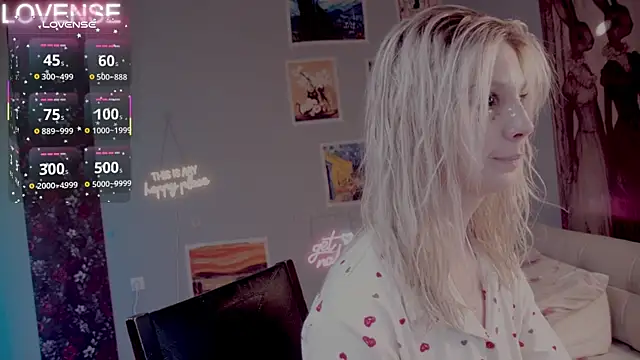 Snapshot of Careful_i_bite chatting on November 30, 2025, 6:03 am Careful i bite online show from November 30, 2025, 6:03 am