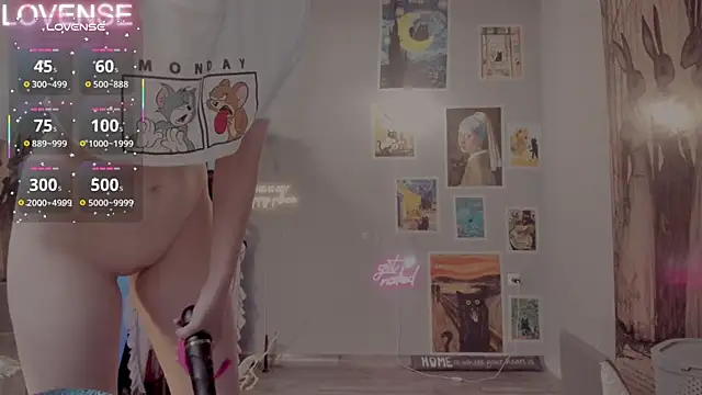 Snapshot of Careful_i_bite chatting on November 17, 2025, 5:22 am Careful i bite online show from November 17, 2025, 5:22 am