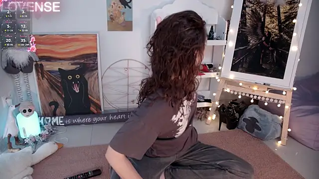 Snapshot of Careful_i_bite chatting on February 1, 2025, 7:47 am Careful i bite online show from February 1, 2025, 7:47 am