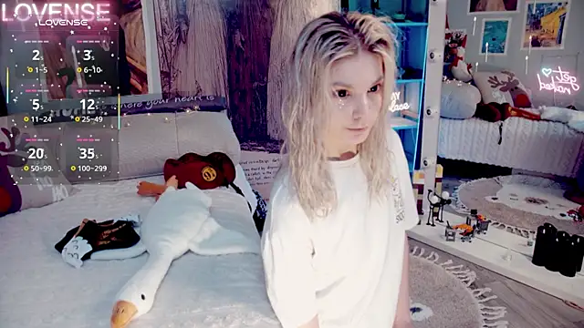 Careful i bite online show from January 9, 2026, 5:25 am