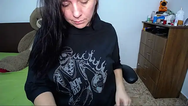 alexa milsf online show from November 4, 2025, 2:26 am