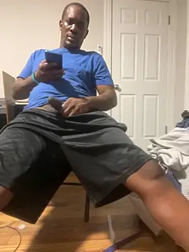 Snapshot of Makeyoucumallover chatting on October 3, 2025, 3:41 am Makeyoucumallover online show from October 3, 2025, 3:41 am