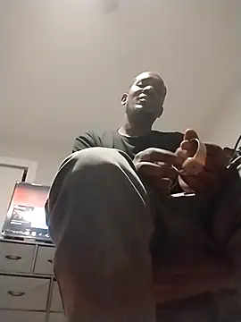 Snapshot of Makeyoucumallover chatting on November 25, 2025, 10:15 am Makeyoucumallover online show from November 25, 2025, 10:15 am