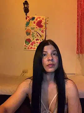 Estefani 32 online show from March 25, 2026, 7:46 pm