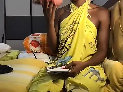 choco petite online show from October 10, 2025, 5:08 am