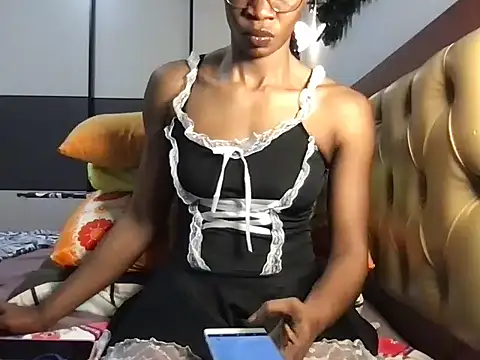 choco petite online show from September 9, 2025, 4:44 am