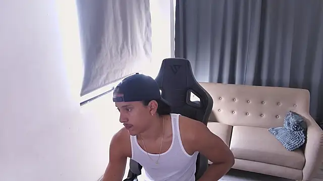 Liam V online show from August 8, 2026, 1:29 pm