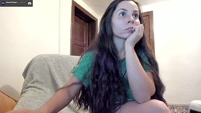 Snapshot of EasyAcee chatting on October 25, 2025, 3:56 pm EasyAcee online show from October 25, 2025, 3:56 pm