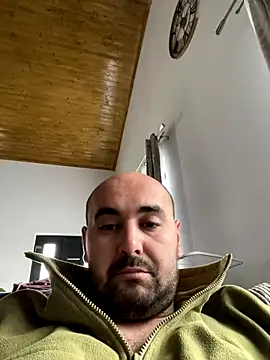 Niroolf online show from December 21, 2025, 11:23 am