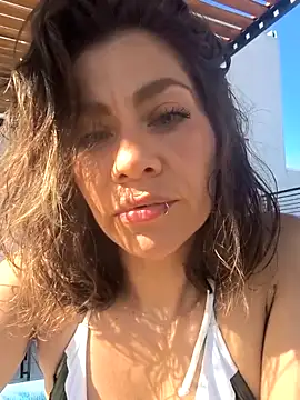 Snapshot of SamyJones9 chatting on December 17, 2025, 8:03 pm SamyJones9 online show from December 17, 2025, 8:03 pm