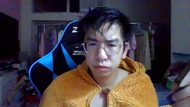 Snapshot of charlie_xdd chatting on March 18, 2025, 1:12 pm charlie xdd online show from March 18, 2025, 1:12 pm