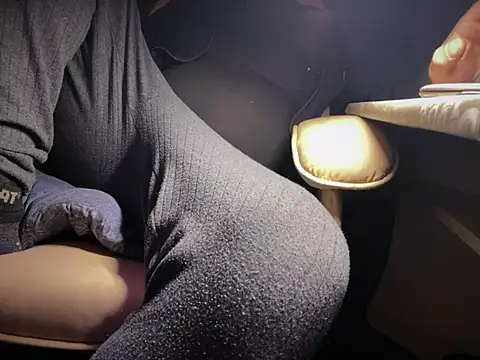 Snapshot of translove chatting on February 3, 2026, 10:37 pm translove online show from February 3, 2026, 10:37 pm