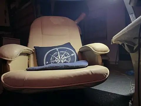 Snapshot of translove chatting on February 28, 2026, 11:15 pm translove online show from February 28, 2026, 11:15 pm