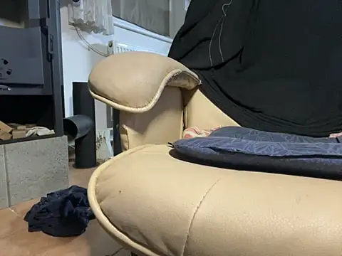 translove online show from November 10, 2025, 7:30 pm