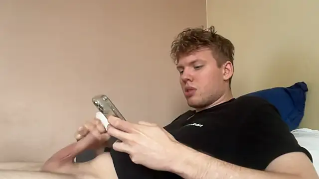 sexybooii6968 online show from November 18, 2025, 10:40 am