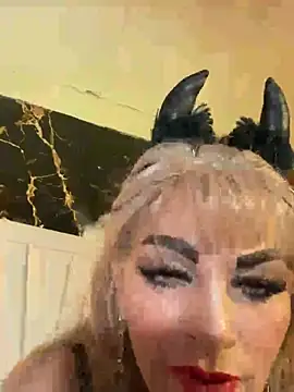 Snapshot of scarlett_sexx69 chatting on May 30, 2026, 12:00 pm scarlett sexx69 online show from May 30, 2026, 12:00 pm