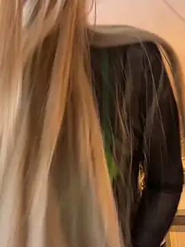 scarlett sexx69 online show from March 22, 2025, 1:22 am