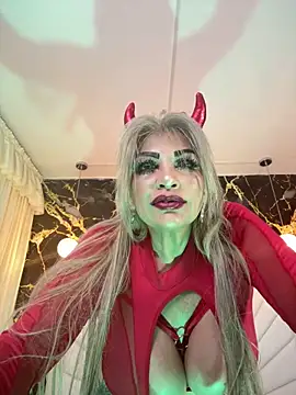 scarlett sexx69 online show from March 26, 2026, 11:41 am