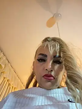 Snapshot of scarlett_sexx69 chatting on May 14, 2026, 11:40 am scarlett sexx69 online show from May 14, 2026, 11:40 am