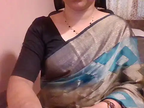 Pinky 4 online show from April 3, 2026, 5:03 am