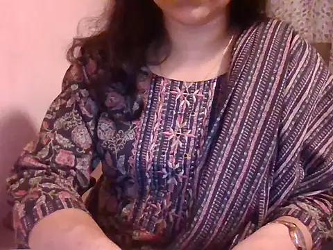 Pinky 4 online show from May 31, 2026, 1:22 am
