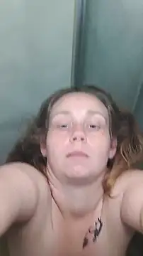 Snapshot of BossChick1625 chatting on October 17, 2025, 2:15 am BossChick1625 online show from October 17, 2025, 2:15 am