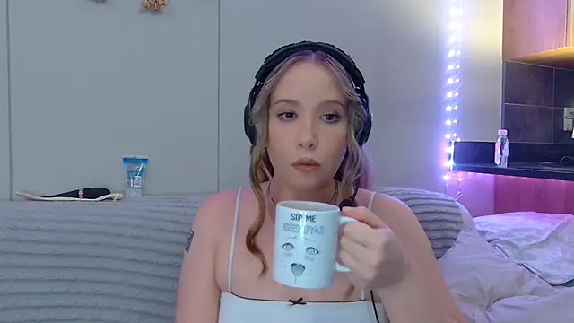 Snapshot of ScarletCarnal chatting on March 12, 2025, 9:56 pm ScarletCarnal online show from March 12, 2025, 9:56 pm