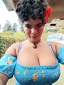 Simone Miller online show from September 8, 2025, 5:23 pm