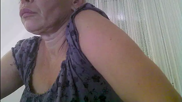 EvaaMina online show from July 5, 2026, 7:59 am