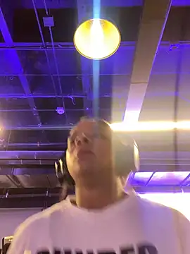 Snapshot of trianawhite chatting on December 3, 2024, 8:01 pm trianawhite online show from December 3, 2024, 8:01 pm