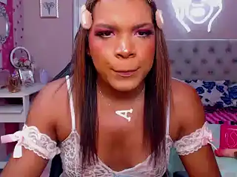 alexa rodriicum online show from November 5, 2025, 1:14 pm