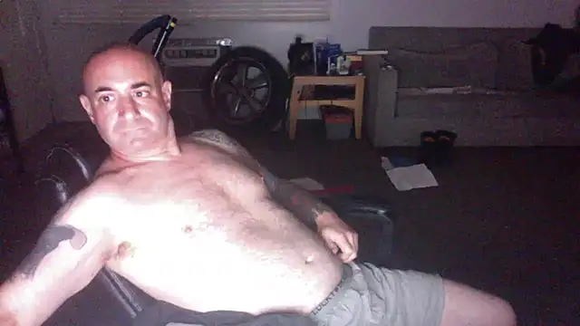 Snapshot of palidin1 chatting on April 13, 2026, 9:02 am palidin1 online show from April 13, 2026, 9:02 am