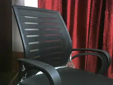 Snapshot of Bold-Radhika chatting on June 26, 2026, 1:17 pm Bold-Radhika online show from June 26, 2026, 1:17 pm