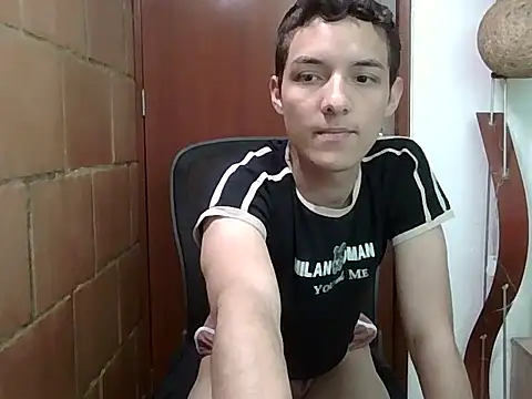 andys 26 online show from April 15, 2026, 7:07 pm