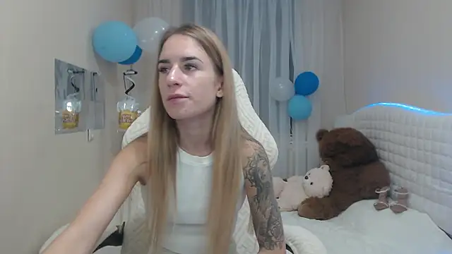 Snapshot of DeboraHorny chatting on October 2, 2025, 6:06 am DeboraHorny online show from October 2, 2025, 6:06 am