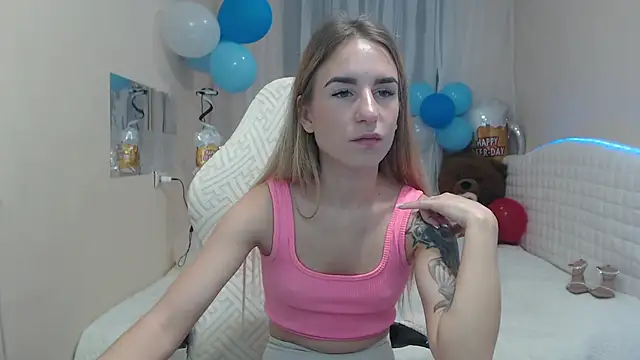 Snapshot of DeboraHorny chatting on October 5, 2025, 6:04 am DeboraHorny online show from October 5, 2025, 6:04 am