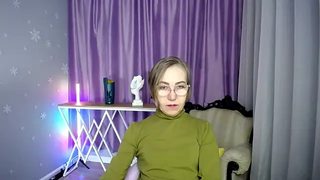 Snapshot of queen_a_n_i chatting on November 23, 2025, 10:14 am queen a n i online show from November 23, 2025, 10:14 am