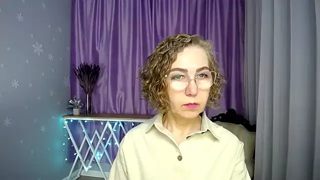 queen a n i online show from June 4, 2026, 10:20 am